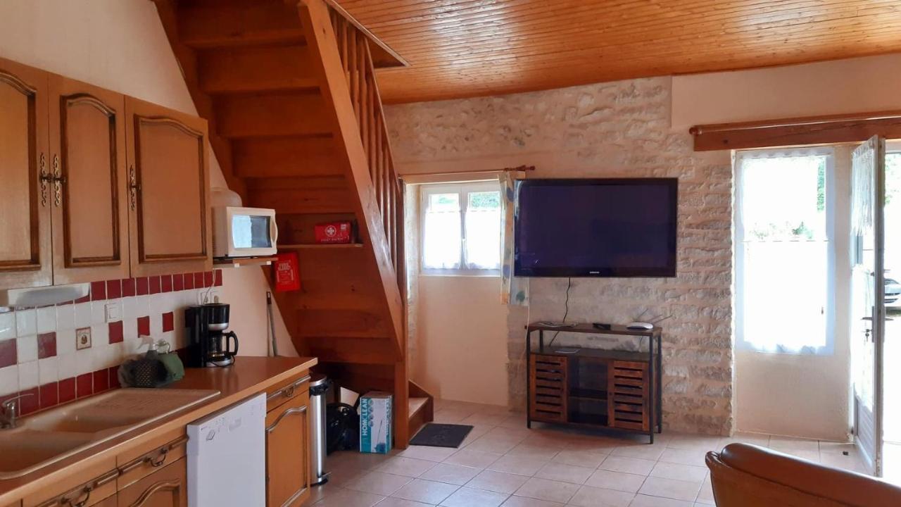 Gites Le Clos De Lamie Avec 2 Piscines Privees Fossemagne Buitenkant foto