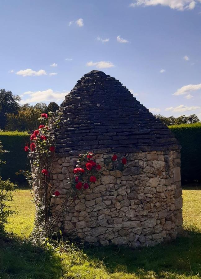 Gites Le Clos De Lamie Avec 2 Piscines Privees Fossemagne Buitenkant foto