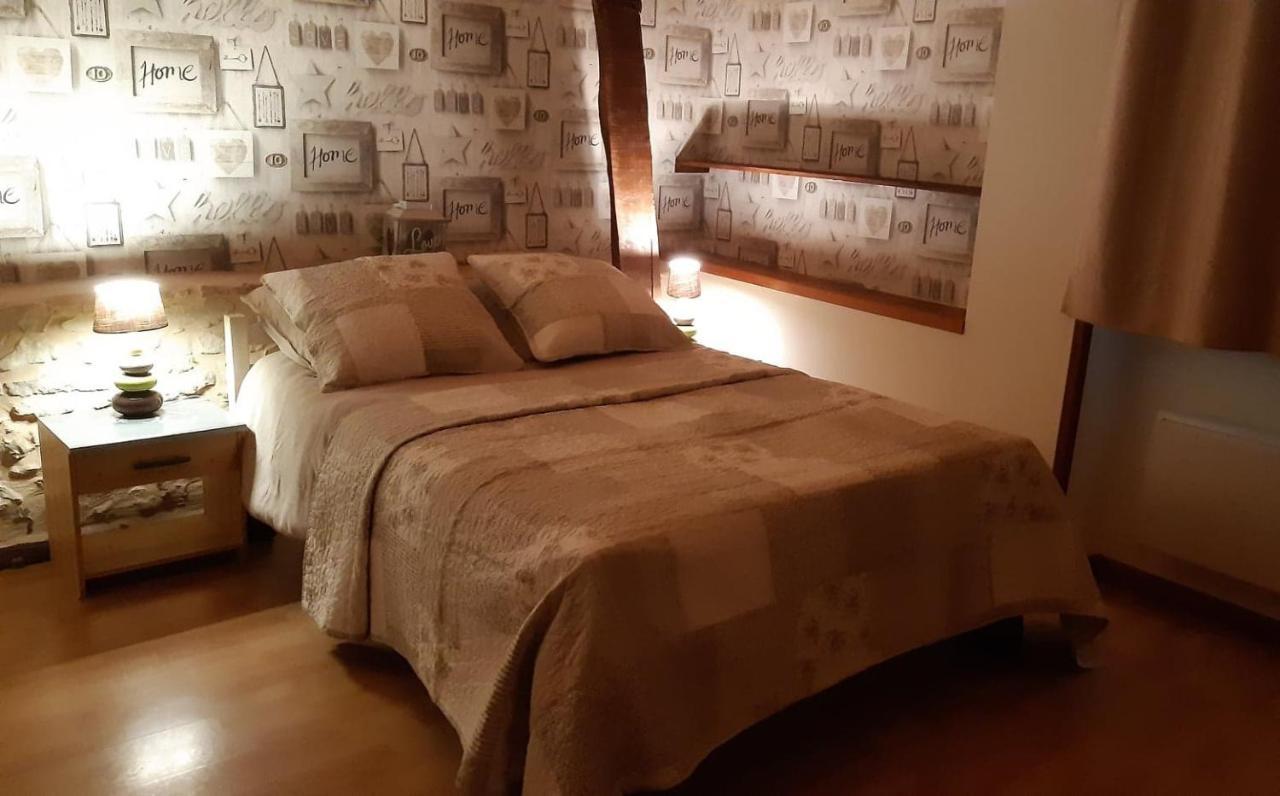 Gites Le Clos De Lamie Avec 2 Piscines Privees Fossemagne Buitenkant foto