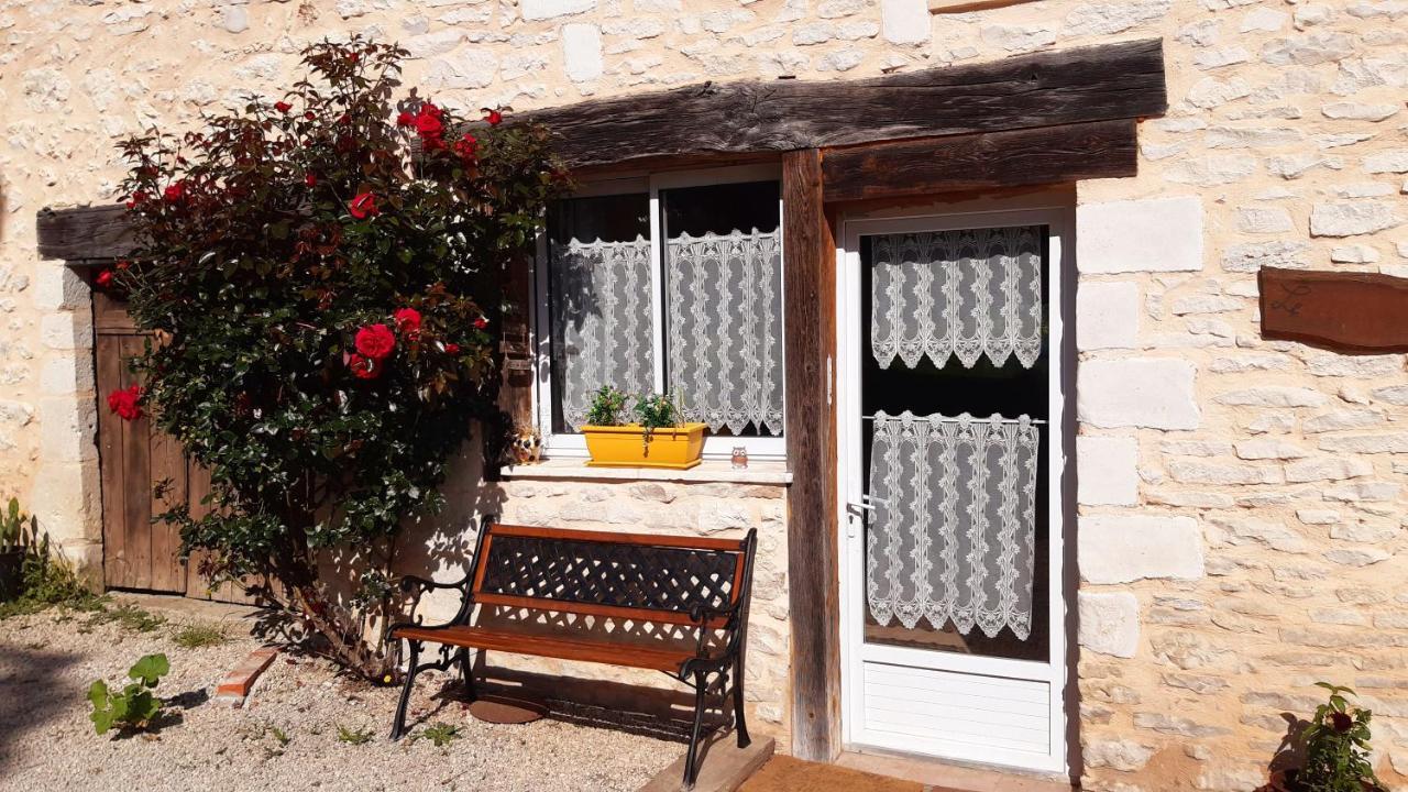 Gites Le Clos De Lamie Avec 2 Piscines Privees Fossemagne Buitenkant foto